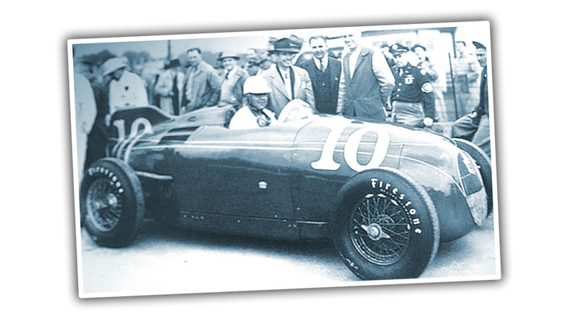 Illustration for article titled The Craziest Twin-Engined Racing Cars Were Made By A Bus Company